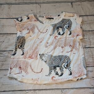 Jane & Delancey Tan Blacker Leopard Novelty Print Boxy Tee Shirt S